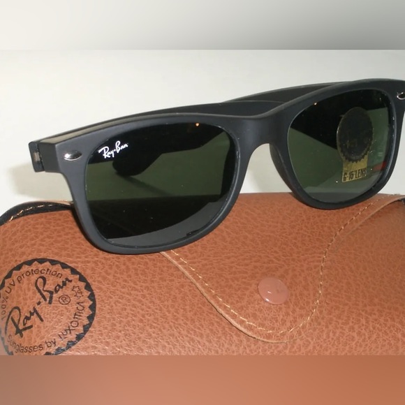 Ray-Ban Wayfarer RB2132 Unisex Sunglasses - Picture 3 of 6